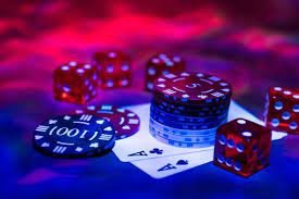 Live Sic Bo feature cards showing dice pace and mobile safety guidance